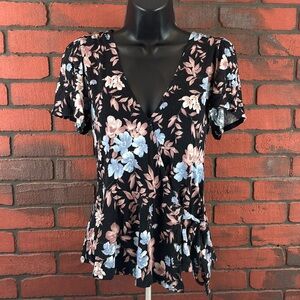 American Eagle Soft & Sexy Woman's Floral Top S/P Country Cottagecore‎